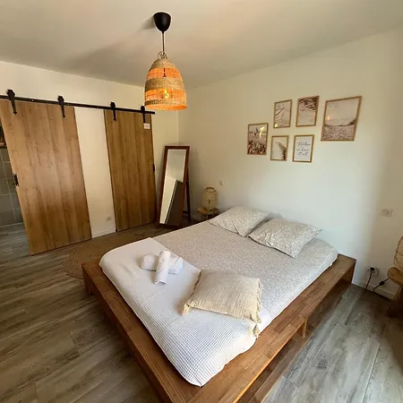 Piscine Et Confort Au Coeur Des Alpilles *